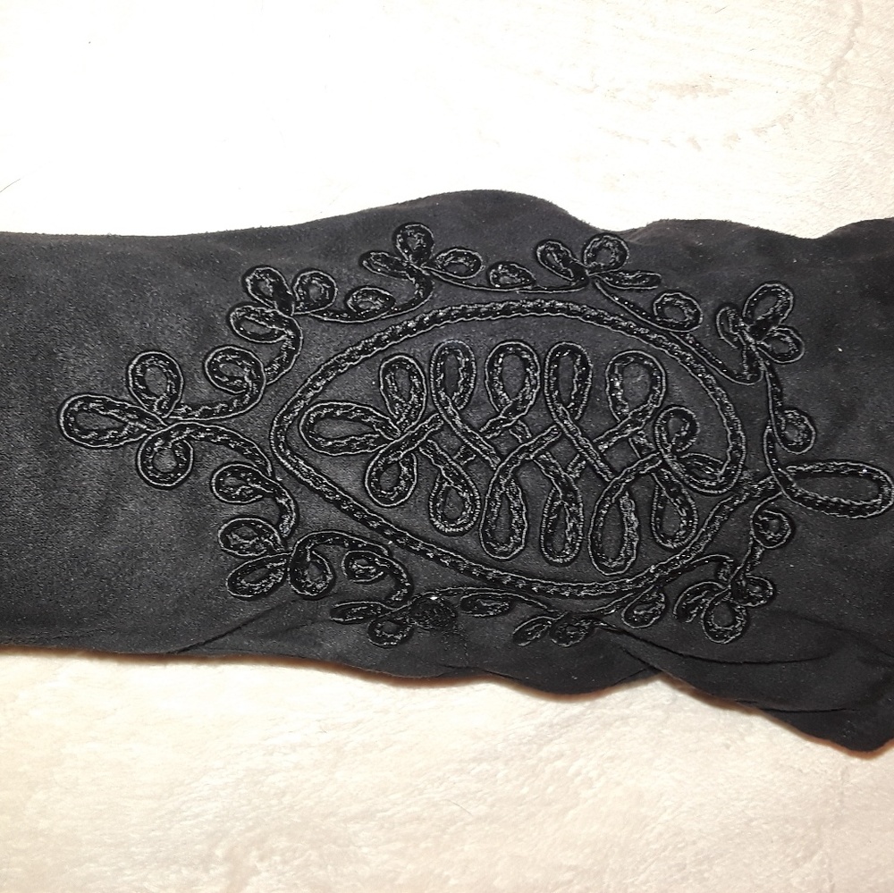 Embellished boot - Picture 2 of 4
